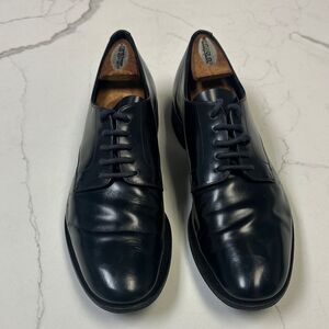 Prada Brushed Leather Derby Men’s Dress Shoes Black with Blue Sole US 9EE 2EE049